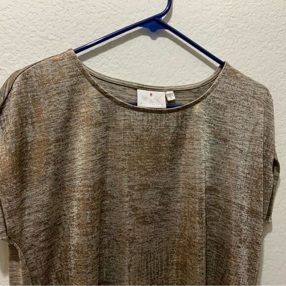 Dantelle Metallic Top size M made in turkey 95% polyester 5% spandex - Picture 4 of 9